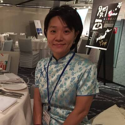 張馨文教授 餐旅系系主任圖片